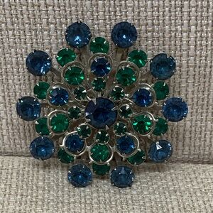 Beautiful Vintage Blue and Green Gemstone Starburst Brooch